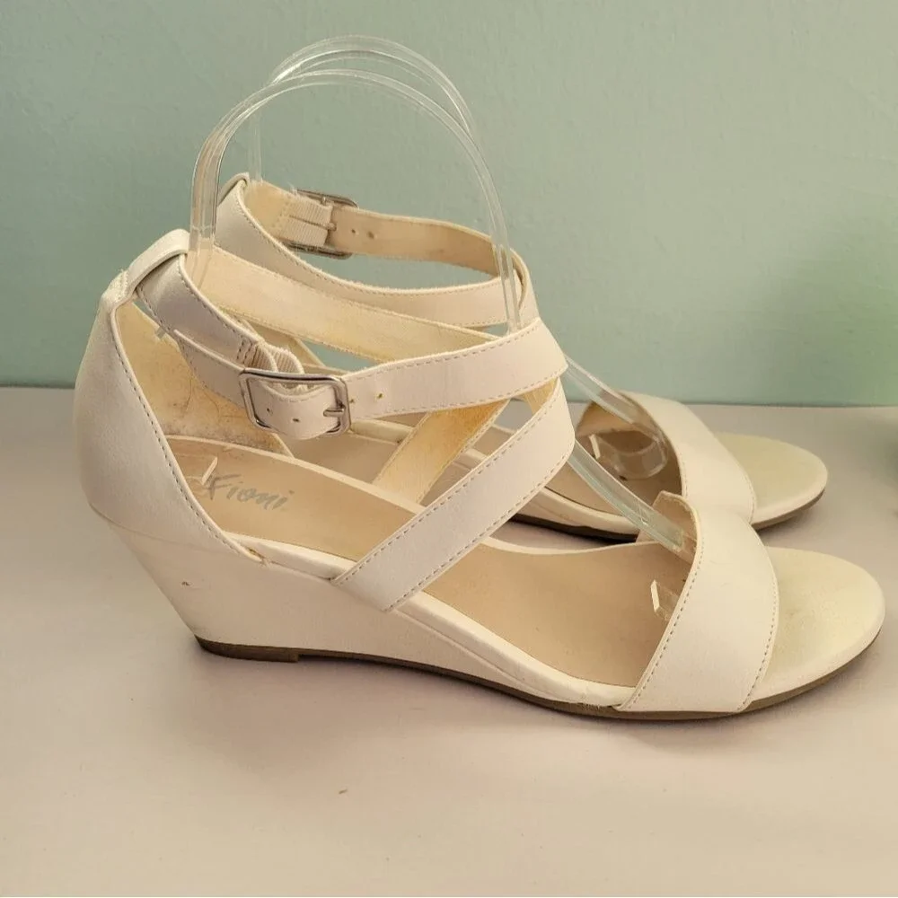 Fioni Cream Strappy Wedge Heels Size 9